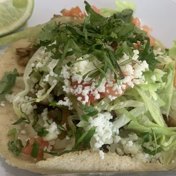 Tacos y Antojitos Emmanuel - 3 Birria Tacos - Mexican Near Me - West Palm Beach, Florida