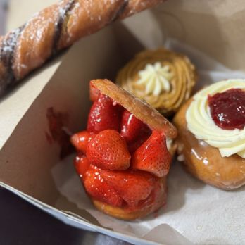 The Donut Man - Glendora - Tiger Tail Donut Fresh Strawberry Donut Pumpkin Cream Raspberry Jelly Donut - Donuts Near Me - Glendora, California