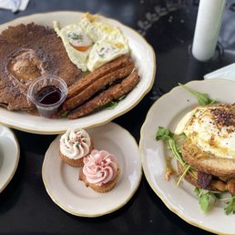 Jo 's Breakfast Sandwich Jo 's Breakfast Sandwich