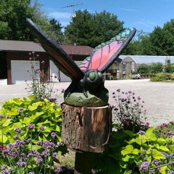 Beech Creek Gardens - One of many statues that decorate the property - Botanical Gardens Near Me - Alliance, Ohio