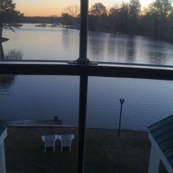 The Oaks Waterfront Hotel - Room With a View - Hotels Near Me - Easton, Maryland