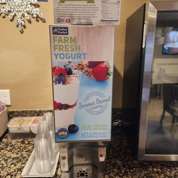 Best Western Amador Inn - I've never seen yogurt in a dispenser before. - Hotels Near Me - Jackson, California