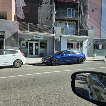 7-Eleven - Convenience Stores Near Me - Isla Vista, California