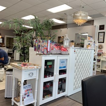 Nailtique - Nail Salons Near Me - Cincinnati, Ohio