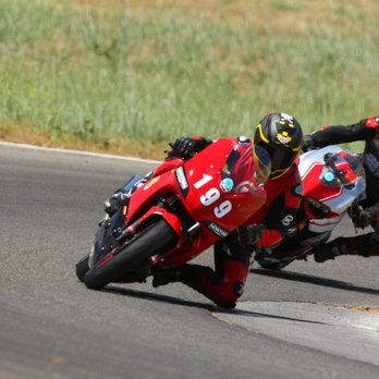 Superbike Coach - Photo: GotBlueMilk Coach Can following me in our 1-on-1 session at Thunderhill West. This is turn 7 I believe. - Driving Schools Near Me - Elk Grove, California