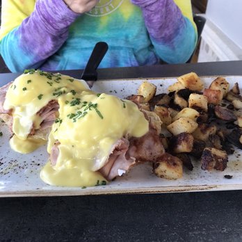 First Watch - Eggs Benedict classic - Breakfast & Brunch Near Me - Tampa, Florida First Watch - Eggs Benedict classic - Breakfast & Brunch Near Me - Tampa, Florida