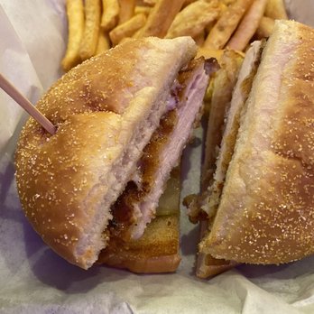 Killer Burger Happy Valley - Crispy Chicken - Burgers Near Me - Happy Valley, Oregon Killer Burger Happy Valley - Crispy Chicken - Burgers Near Me - Happy Valley, Oregon