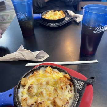 Mom's Diner - Breakfast skillet - Desserts Near Me - Oakland City, Indiana Mom's Diner - Breakfast skillet - Desserts Near Me - Oakland City, Indiana