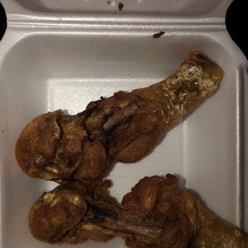 Pho Thinh - Fried chicken drumstick with barely anything on them. I even paid for an extra one :( - Vietnamese Near Me - Spokane, Washington