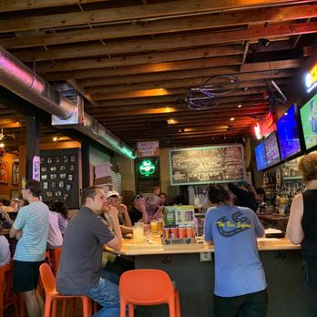 Felix's Pizza Pub - Trivia - Pizza Near Me - St. Louis, Missouri Felix's Pizza Pub - Trivia - Pizza Near Me - St. Louis, Missouri