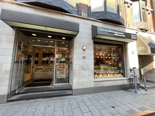 Pâtisserie Harmonie by null