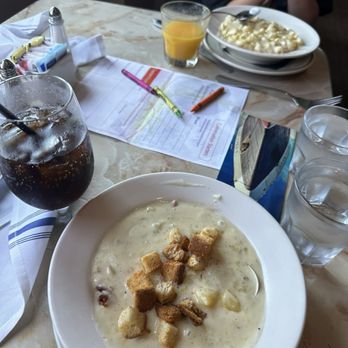 The Promenade Cafe - Lunch soup and kids Mac n cheese - Cafes Near Me - Long Beach, California The Promenade Cafe - Lunch soup and kids Mac n cheese - Cafes Near Me - Long Beach, California