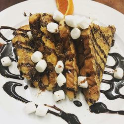 Breezy Corners Family Restaurant