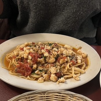 Dominick's Restaurant - Linguini Alla Gianni - Italian Near Me - Bronx, New York Dominick's Restaurant - Linguini Alla Gianni - Italian Near Me - Bronx, New York