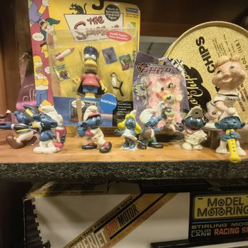 Lucky Star Vintage - Used, Vintage & Consignment Near Me - Oviedo, Florida Lucky Star Vintage - Used, Vintage & Consignment Near Me - Oviedo, Florida