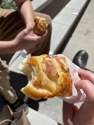 The Loaf Japanese Bakery & Cafe by null