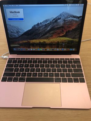 Apple Leawood by null