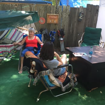 Le Trianon Resort - Hotels Near Me - Upper Lake, California