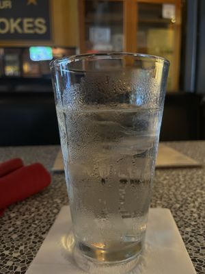 Harry's Country Club by null