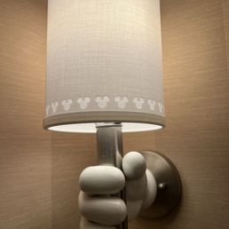 Light fixture