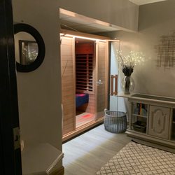 Urban Massage - Infrared sauna