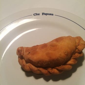 Che Papusa - Empanada de Carne - Steakhouses Near Me - Querétaro, QUE