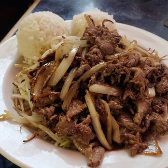 Okonomi House Restaurant - Yakiniku - marinated beef and onion w/ stir fried bean sprouts - Japanese Near Me - Toronto, Ontario Okonomi House Restaurant - Yakiniku - marinated beef and onion w/ stir fried bean sprouts - Japanese Near Me - Toronto, Ontario