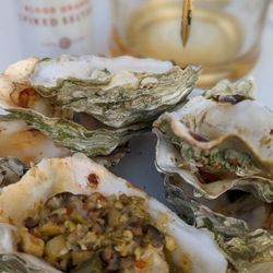 Modesto Fish - Amazing oysters!! Best place in the valley to get oysters!!