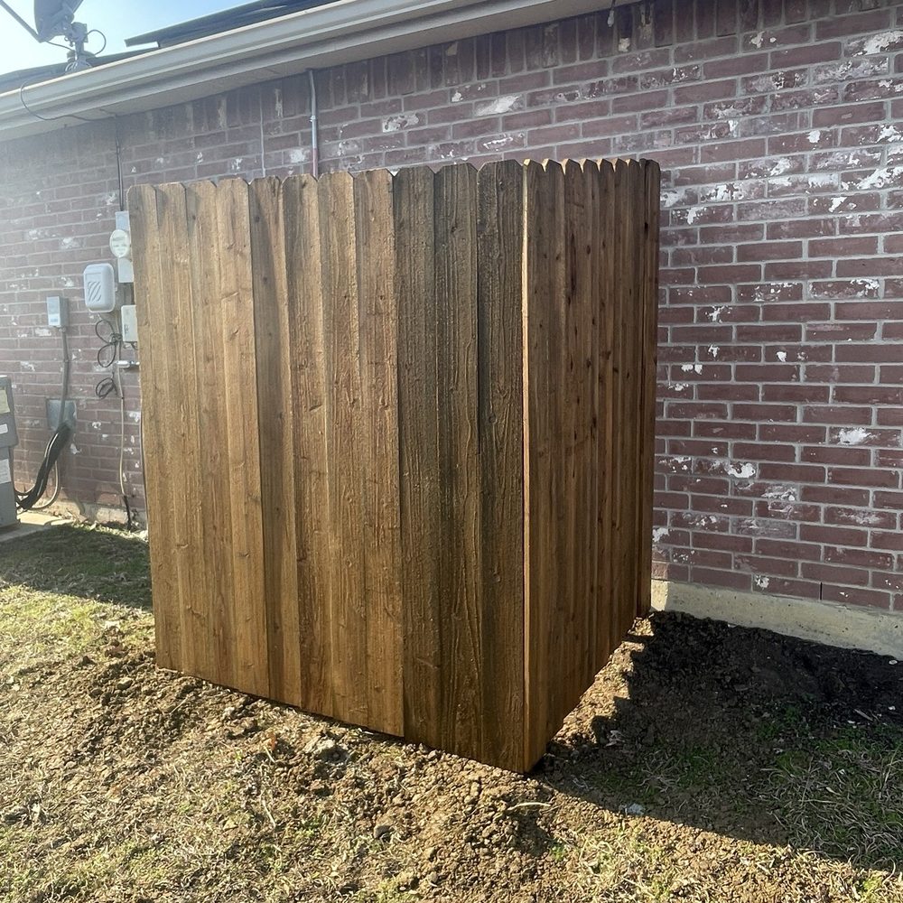 Family First Fencing - Small "L" shape fence to hide trash barrels - Fences & Gates Near Me Family First Fencing - Small "L" shape fence to hide trash barrels - Fences & Gates Near Me