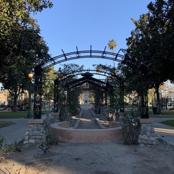George Washington Park - Archway photo spot? - Parks Near Me - Anaheim, California George Washington Park - Archway photo spot? - Parks Near Me - Anaheim, California