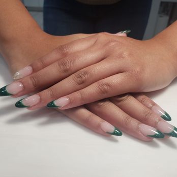 Fantasy Nails - No-chip Acrylic Fill w/ french tips - Nail Salons Near Me - Chicago, Illinois