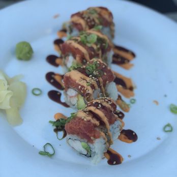 Prime - Red roof roll - American Near Me - Huntington, New York
