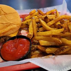 Dyer's Burgers - Dyer's Single With Cheese Combo