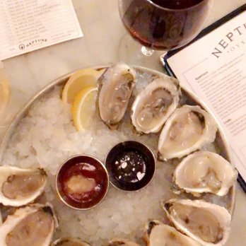 Neptune Oyster - Seafood Near Me - Boston, Massachusetts