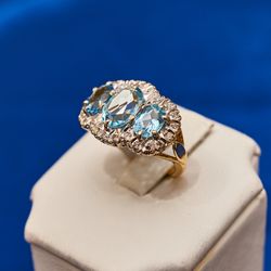 The Bench Jeweler - Photo by Sheldon Chang