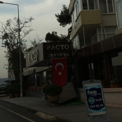 Façyo