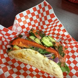 Fresh Tracks Sandwich - Vegetable on pita with hummus