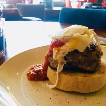 Station Tavern - Egg & Lincolnshire Sausage Bap - good - Pubs Near Me - Cambridge, CAM