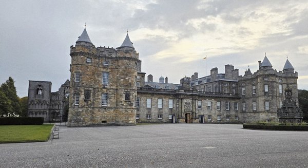 Palace of Holyroodhouse by null