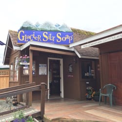 Glacier Smoothie Soaps - Small storefront off Franklin Street for Glacier Smoothies Soap in Juneau, Alaska.