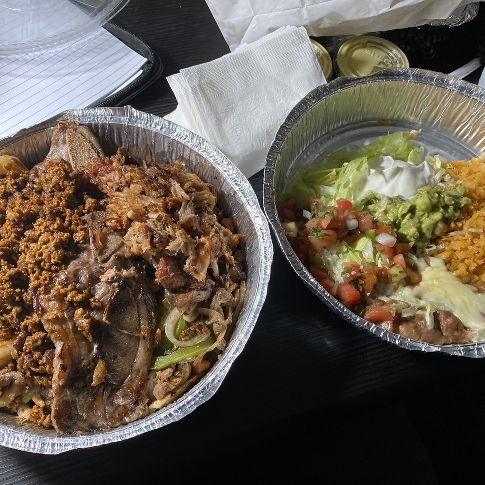 Los Comales Taqueria - Parradilla Platter - Mexican Near Me - Memphis, Tennessee Los Comales Taqueria - Parradilla Platter - Mexican Near Me - Memphis, Tennessee