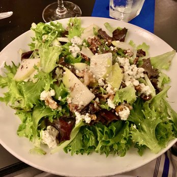 Mahoney's Atlantic Bar & Grill - Pear & Gorgonzola Salad - New American Near Me - Orleans, Massachusetts Mahoney's Atlantic Bar & Grill - Pear & Gorgonzola Salad - New American Near Me - Orleans, Massachusetts