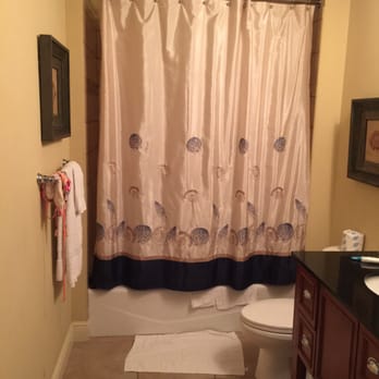 Sterling Breeze - Bathroom - Resorts Near Me - Panama City, Florida Sterling Breeze - Bathroom - Resorts Near Me - Panama City, Florida