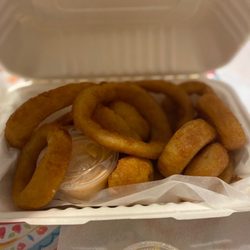 Nuse's Deli - Onion rings