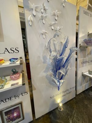 Hollywood Hot Glass by null