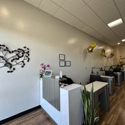 Sunflower Nails & Spa