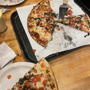 Donatelli's - Margarita Pizza - Pizza Near Me - White Bear Lake, Minnesota