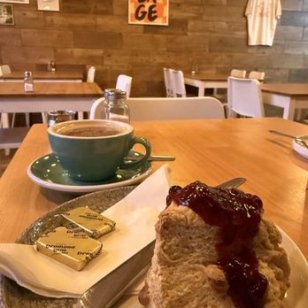 Lineage - Delis Near Me - Crossgar