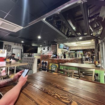 Johnny Mac's Restaurant & Bar - Pick up section - Pizza Near Me - Henderson, Nevada