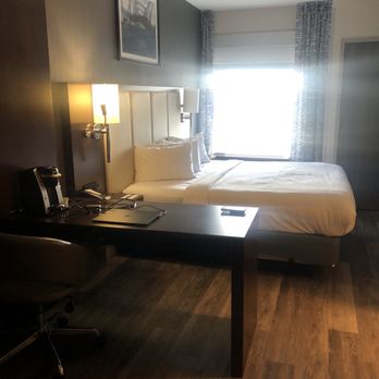 SpringHill Suites by Marriott Atlanta Downtown - King suite - Hotels Near Me - Atlanta, Georgia SpringHill Suites by Marriott Atlanta Downtown - King suite - Hotels Near Me - Atlanta, Georgia